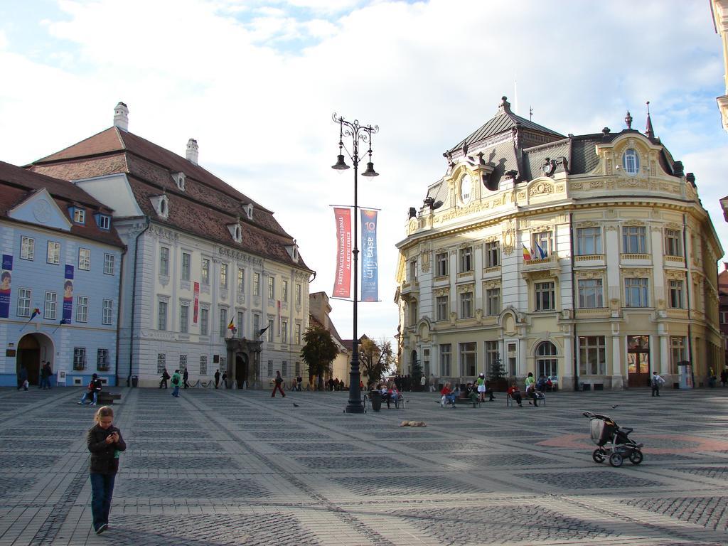 Central City Ap Apartment Sibiu Luaran gambar